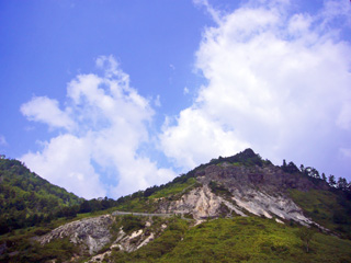 写真: 万座の山々 その2 (2008.8.12)