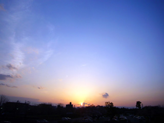 写真: 西立川の夕陽が沈む頃・その2 (2009.4.5)